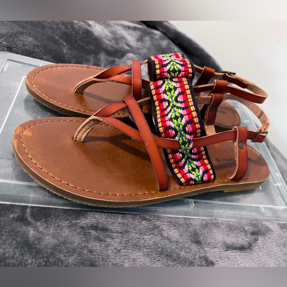 MOSSIMO THONG SANDALS - Picture 2 of 5